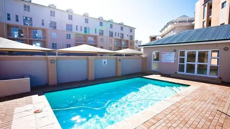 Muizenberg Mountain View Apartment ケープタウン