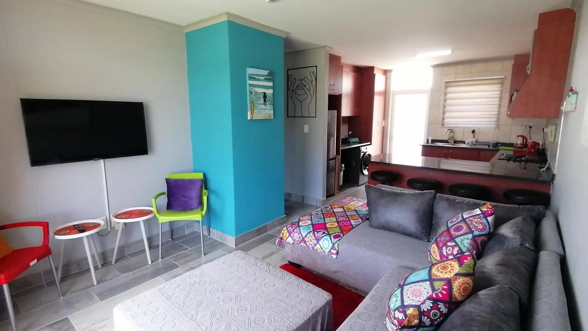 Muizenberg Mountain View Apartment ケープタウン 0*,